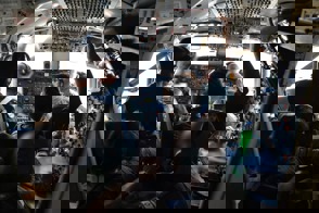 76B665a5 Ca66 4954 828D D1e6e2200511
