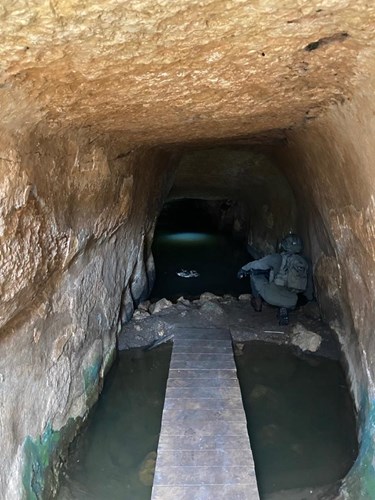 לוחמי הרבמ"ד סורקים במנהרות צפונית לאלעד, חמישי האחרון