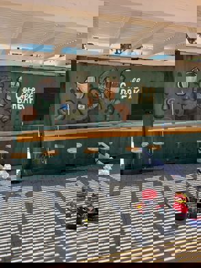 E0101748 07A9 49B8 B4d6 3Cf0dfece01b