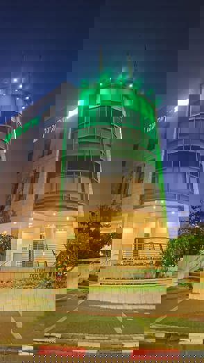 460834E1 C3B7 47F1 B0E5 72B1A33C5BA5