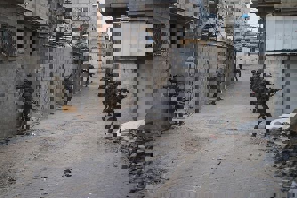 VidĂ©o sur l’unitĂ© Magellan Ă l’ouest de Khan Yunis avec un chien Oketz qui a aidĂ© Ă l’Ă©limination d’un terroriste VidĂ©o sur l’unitĂ© Magellan Ă l’ouest de Khan Yunis avec un chien Oketz qui a aidĂ© Ă l’Ă©limination d’un terroriste - Infos-Israel.News