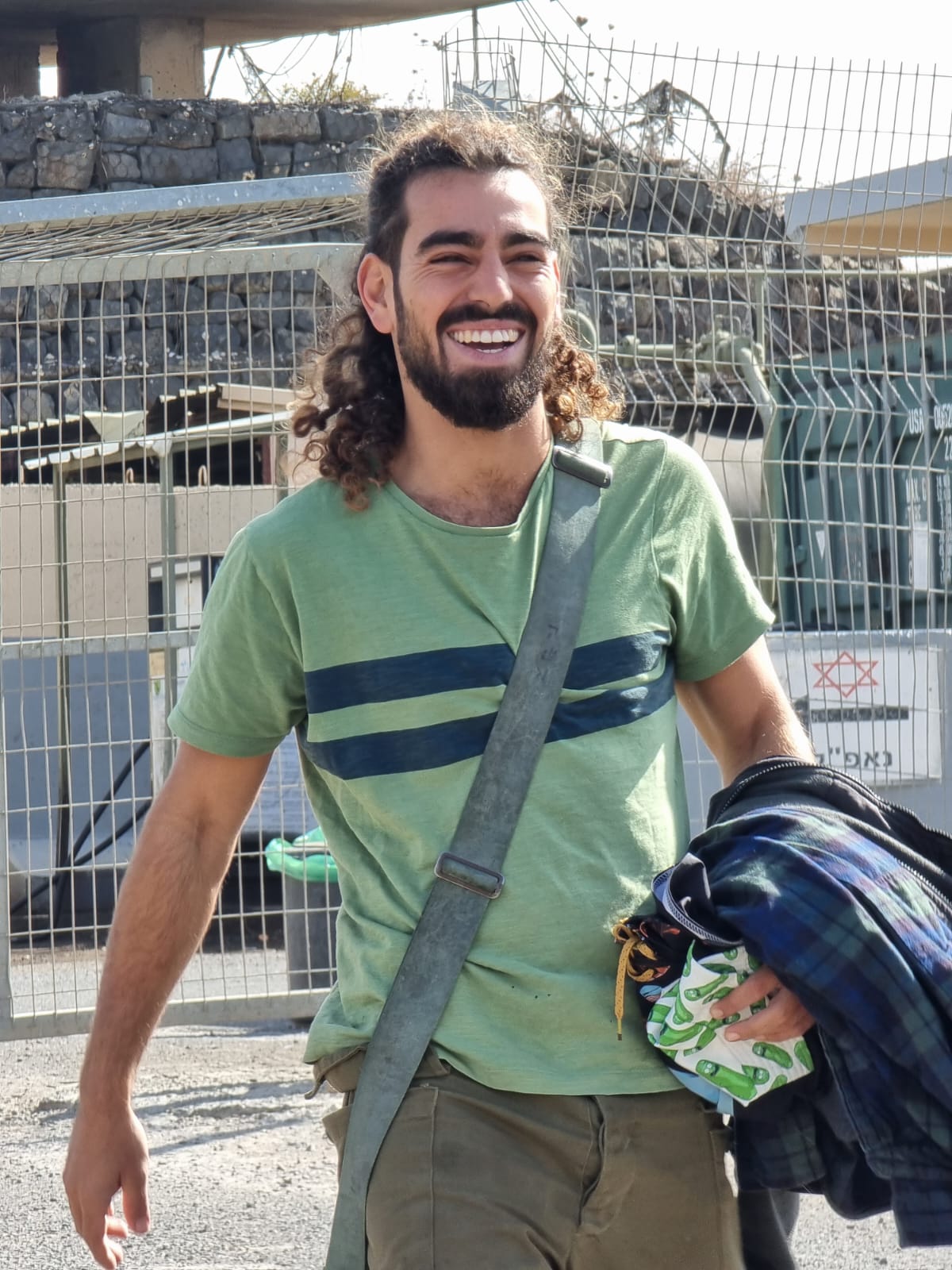 עידו אביב